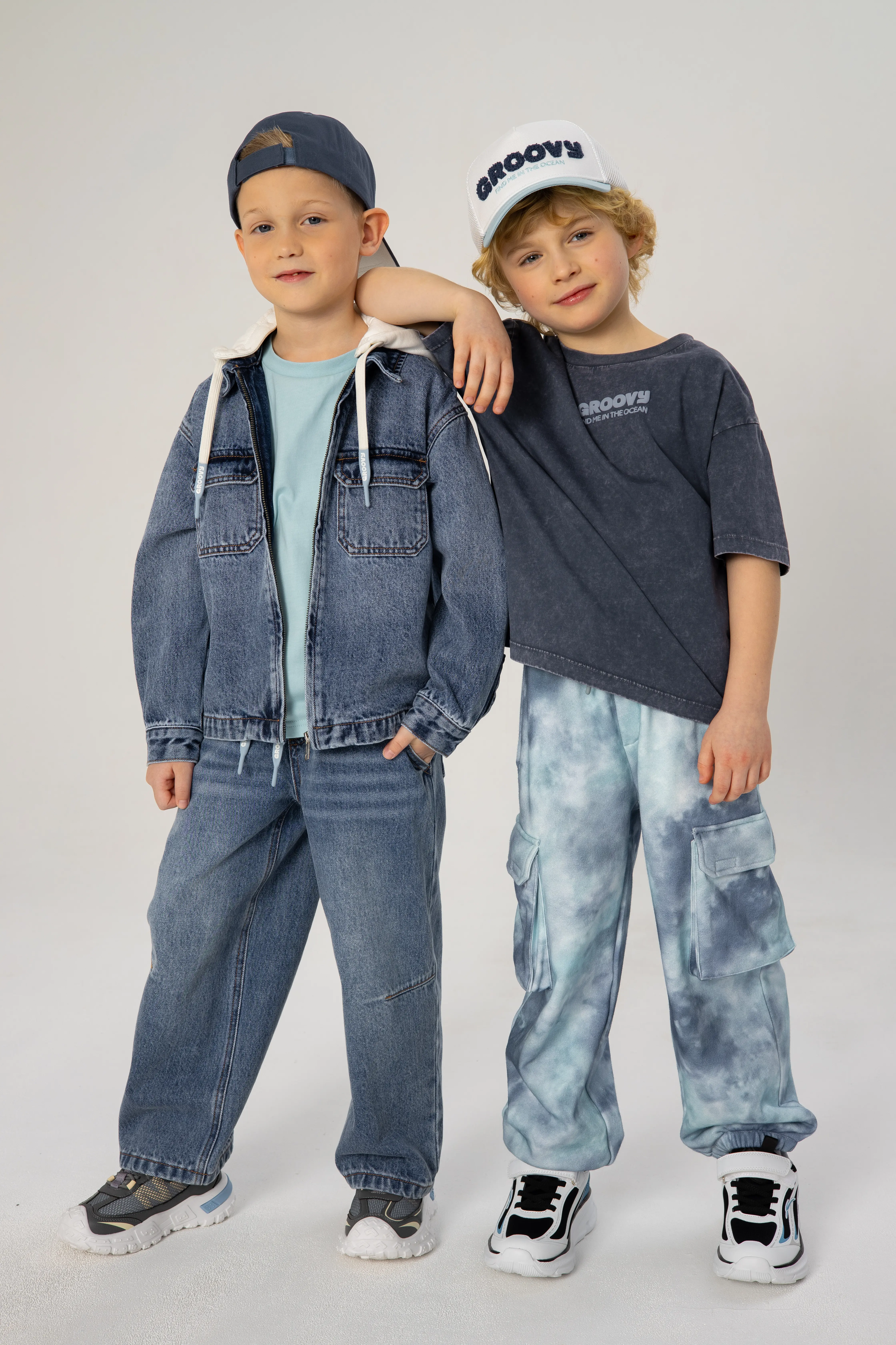 Кроссовки<Br>